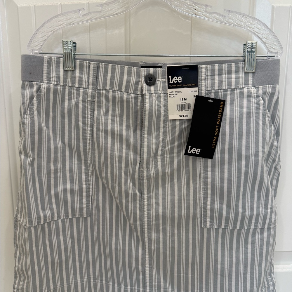 Lee Grey and White Striped Skort